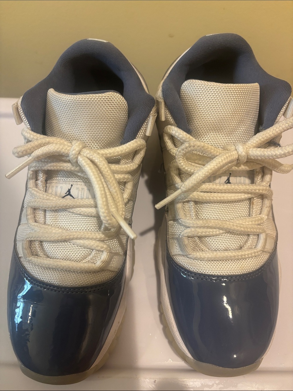 Jordan Kids Sneakers white and Navy Patent Toe